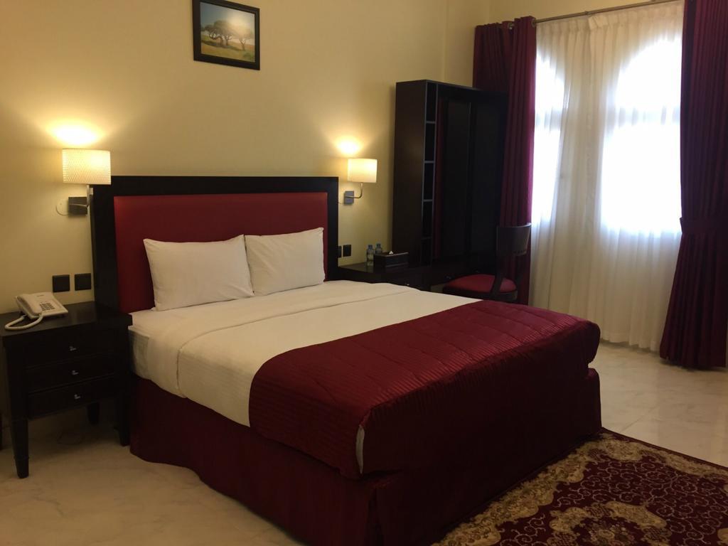 Remas Hotel Suites - Al Khoudh, Seeb, Muscat Exterior foto